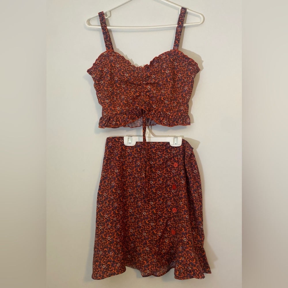 Matching floral outfit skirt set